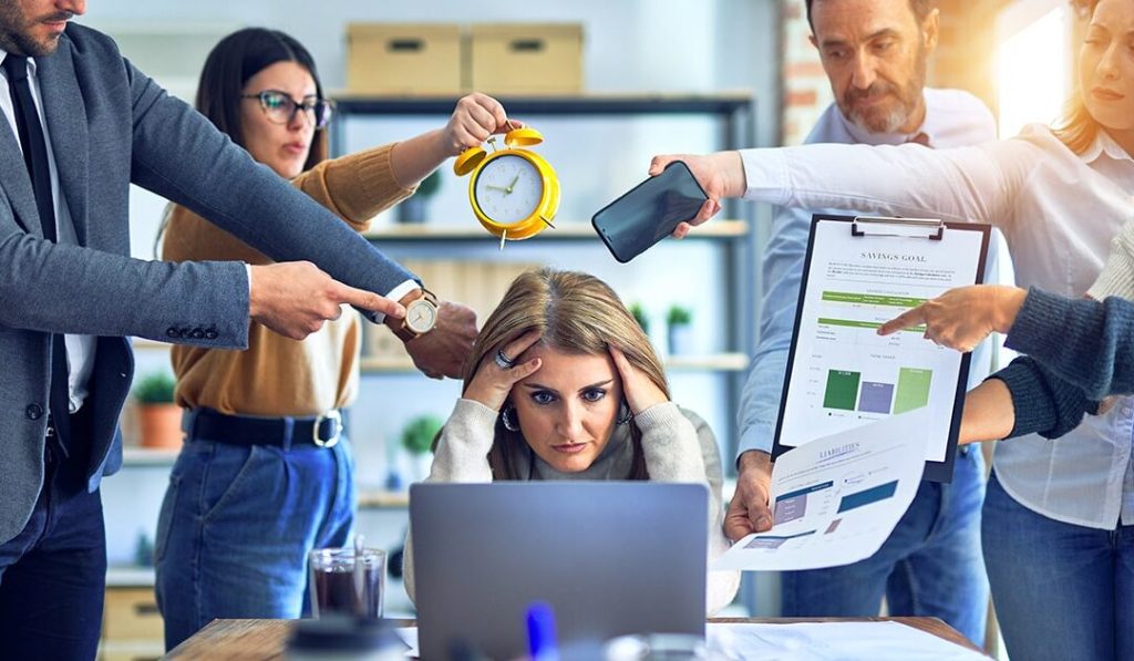 How to Stay Focused During the End of Year Rush